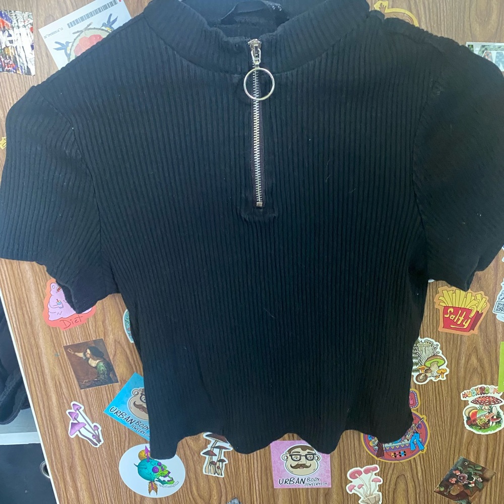 black crop top with zipper